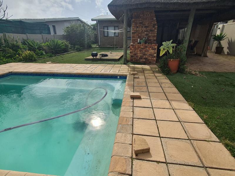 5 Bedroom Property for Sale in Gouritsmond Western Cape